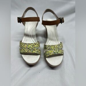 Crocs Womens Sz:6 Leigh II Ankle Strap Speckled Multicolor Graphic speckle Wedge